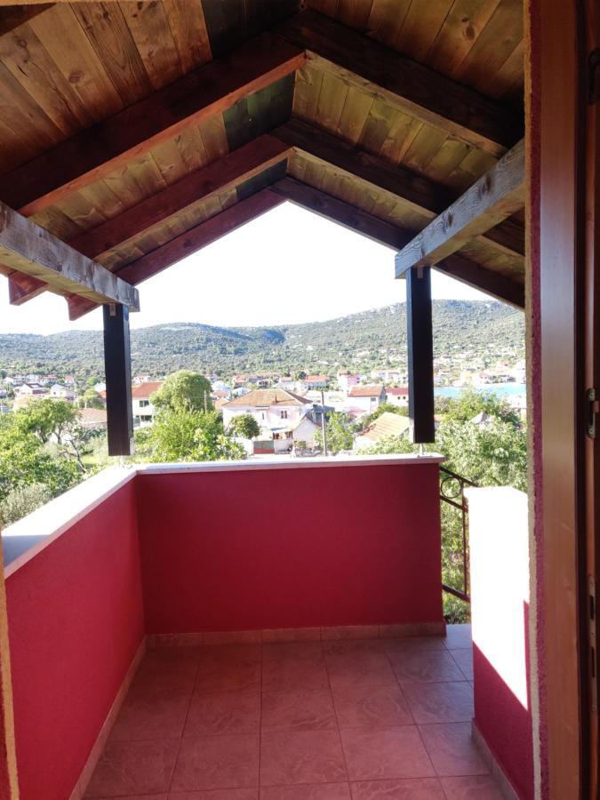 Guest House Maslina Vinišće 外观 照片