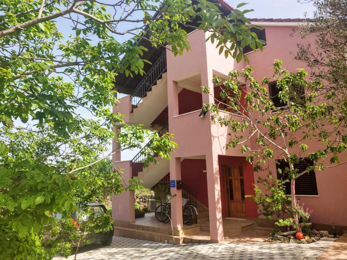 Guest House Maslina Vinišće 外观 照片